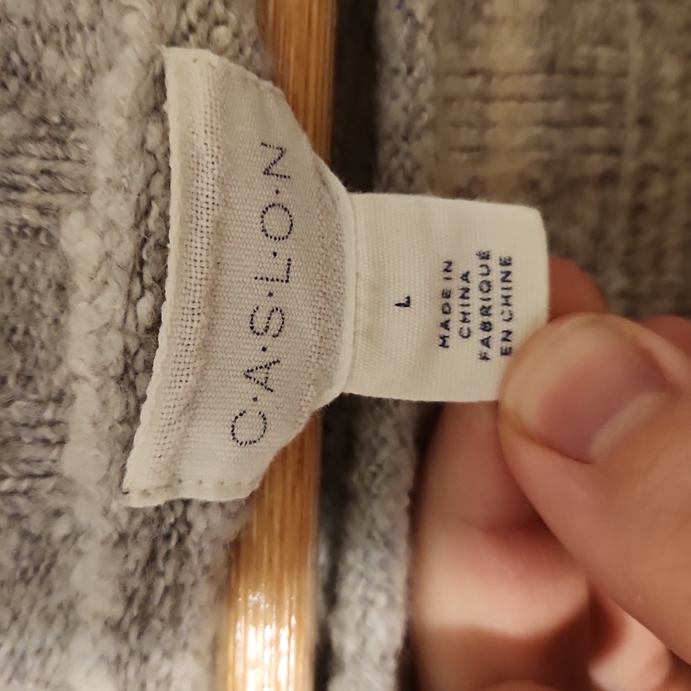 Sweater - Picture 3 of 4